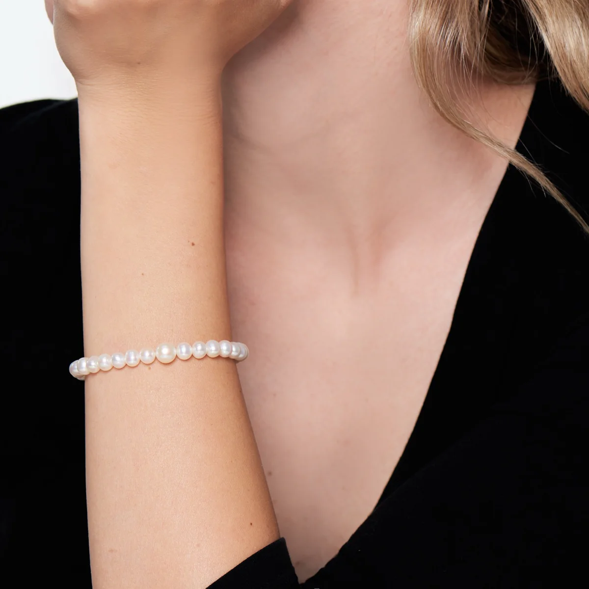 Bracciale Elastica perle bianche diverse dimensioni | Mimí - immagine 2